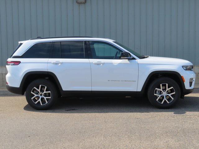 new 2025 Jeep Grand Cherokee car, priced at $46,771