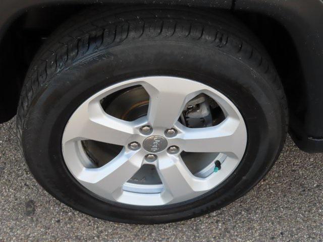 used 2019 Jeep Compass car, priced at $14,505