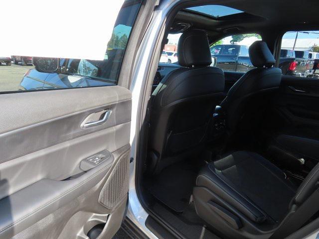 new 2025 Jeep Grand Cherokee L car, priced at $45,067