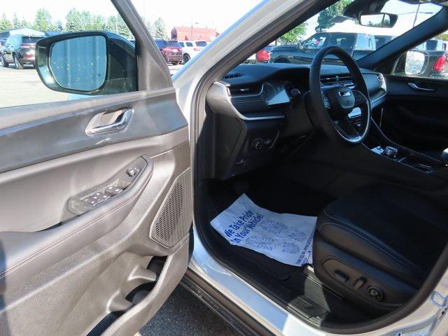 new 2025 Jeep Grand Cherokee L car, priced at $45,067