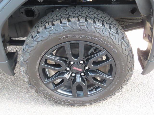 used 2022 GMC Sierra 1500 car, priced at $45,995