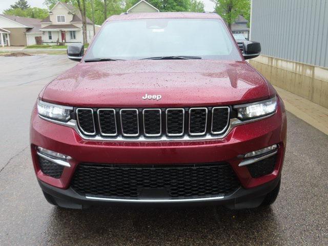 new 2025 Jeep Grand Cherokee car, priced at $43,631