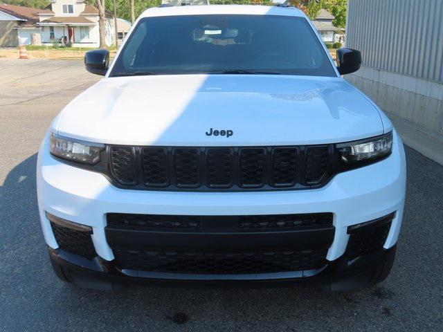 new 2024 Jeep Grand Cherokee L car, priced at $48,401