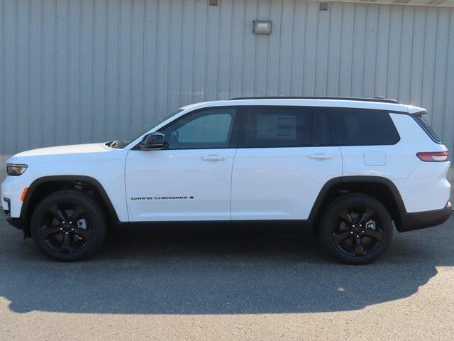 new 2024 Jeep Grand Cherokee L car, priced at $48,401