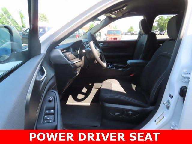 new 2025 Jeep Grand Cherokee car, priced at $35,453