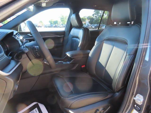 new 2025 Jeep Grand Cherokee car, priced at $43,467