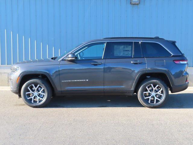 new 2025 Jeep Grand Cherokee car, priced at $43,467