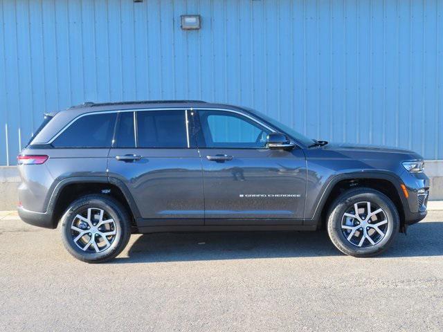 new 2025 Jeep Grand Cherokee car, priced at $43,467