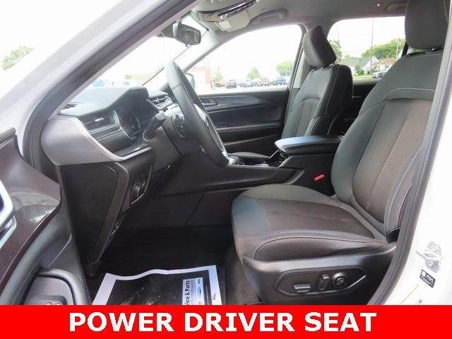 used 2022 Jeep Grand Cherokee car, priced at $29,998