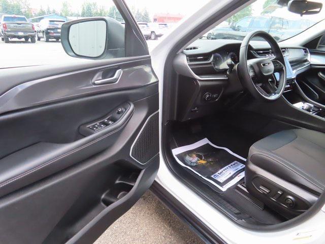 used 2022 Jeep Grand Cherokee car, priced at $29,998
