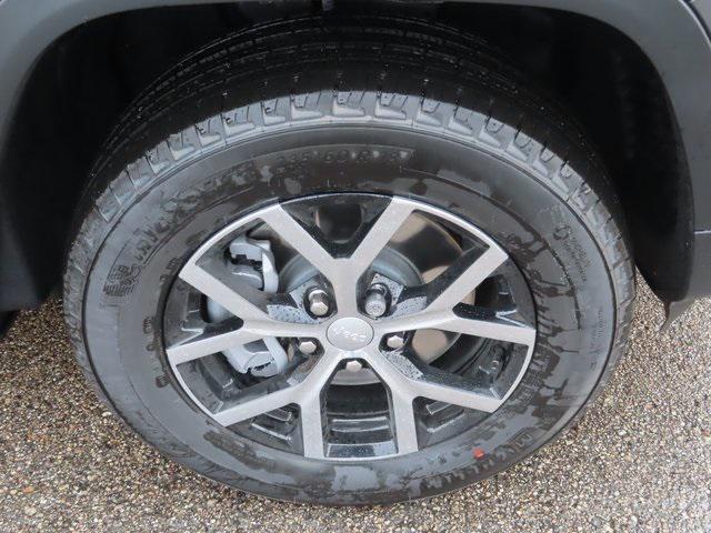 new 2025 Jeep Grand Cherokee L car, priced at $45,748