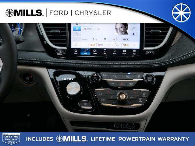 new 2024 Chrysler Pacifica Hybrid car, priced at $55,341