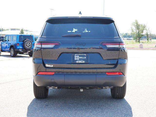 new 2024 Jeep Grand Cherokee L car, priced at $40,423