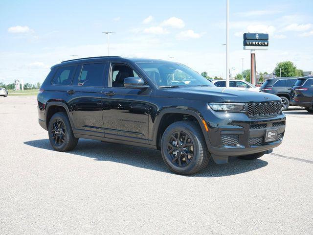 new 2024 Jeep Grand Cherokee L car, priced at $40,423