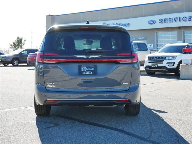 new 2024 Chrysler Pacifica car, priced at $43,794