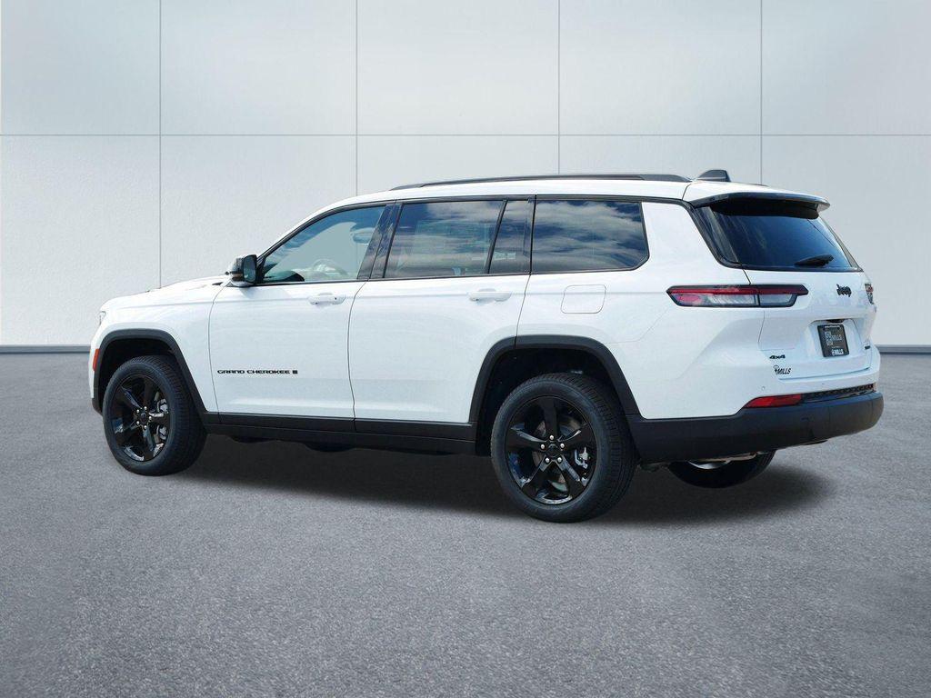 new 2025 Jeep Grand Cherokee L car, priced at $50,371