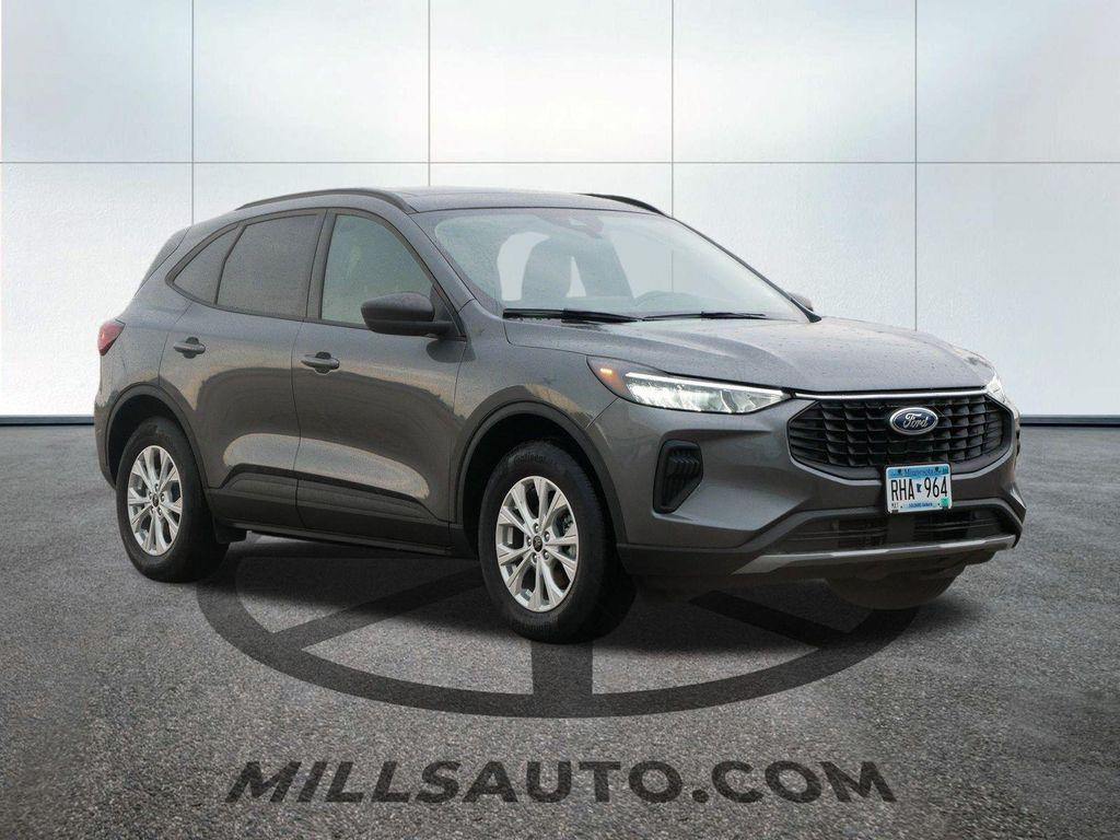 new 2025 Ford Escape car, priced at $30,616