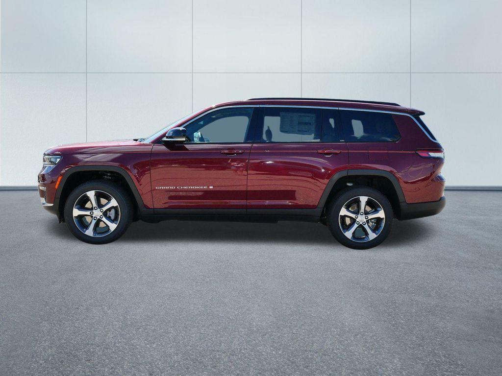 new 2025 Jeep Grand Cherokee L car, priced at $49,347