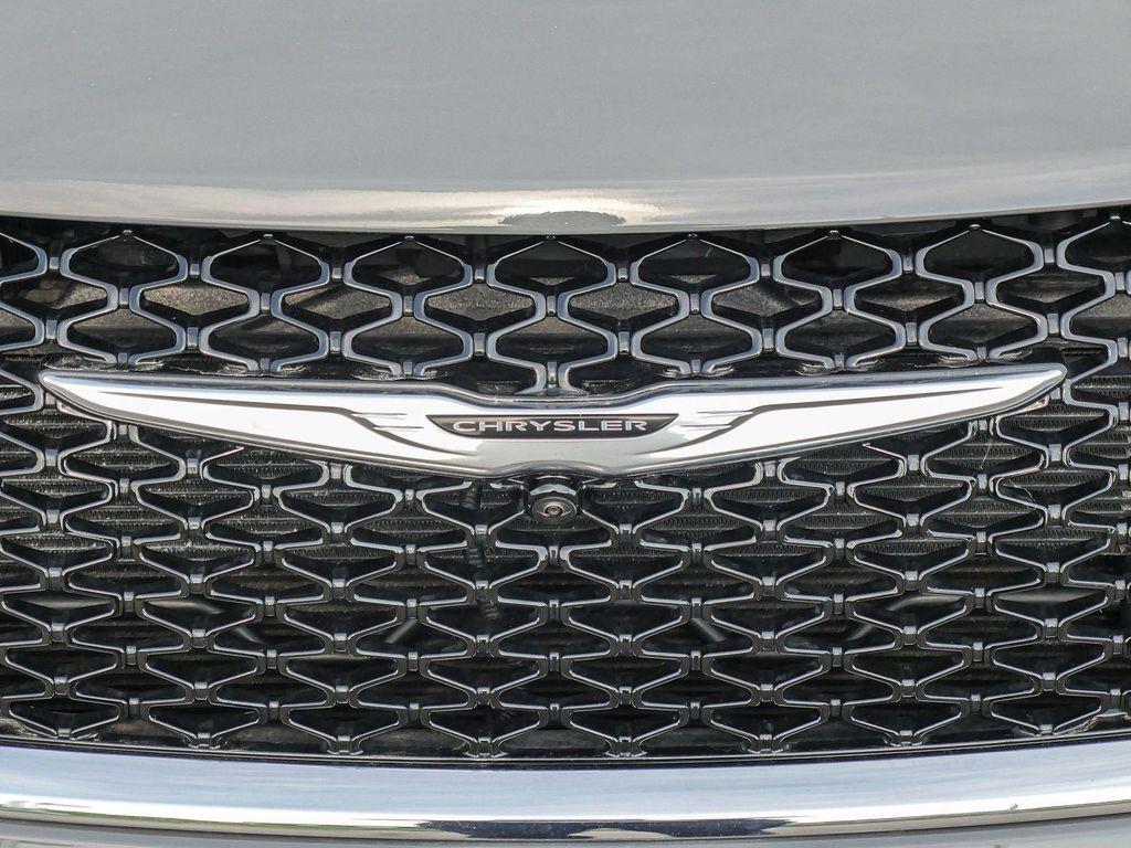 new 2024 Chrysler Pacifica car, priced at $50,080