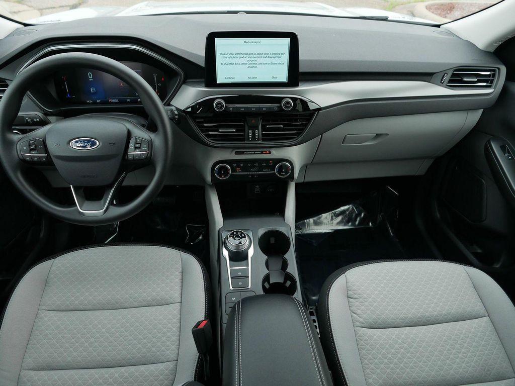 new 2025 Ford Escape car, priced at $29,250