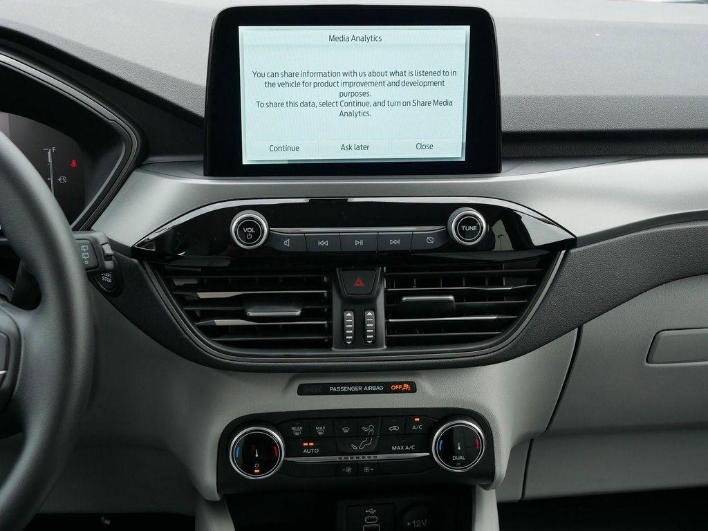 new 2025 Ford Escape car, priced at $29,250