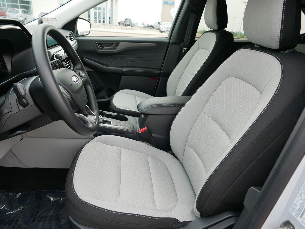 new 2025 Ford Escape car, priced at $29,250