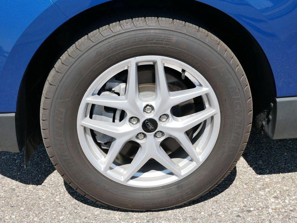 used 2024 Ford Edge car, priced at $27,991