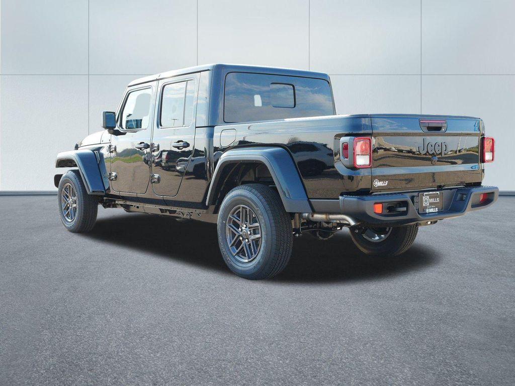 new 2025 Jeep Gladiator car, priced at $44,164