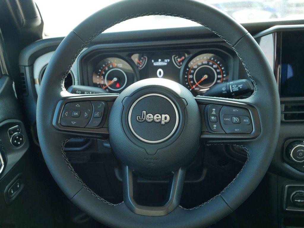 new 2025 Jeep Gladiator car, priced at $44,164