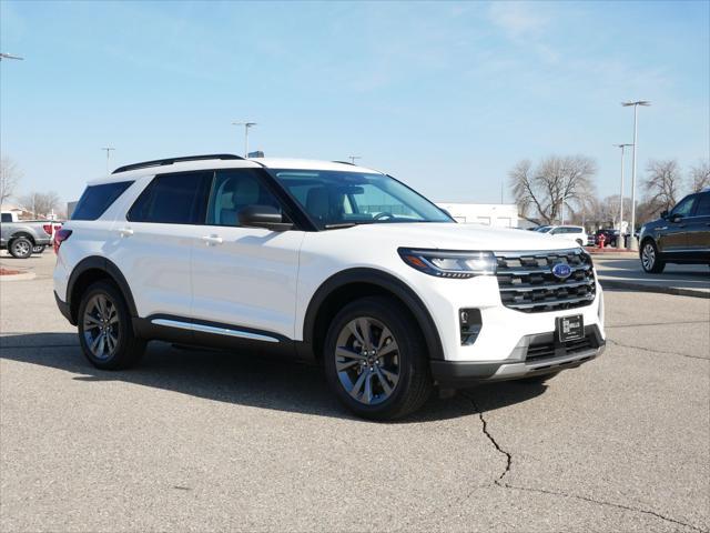 new 2025 Ford Explorer car, priced at $45,770