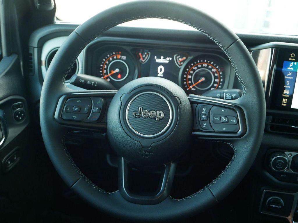 new 2025 Jeep Gladiator car, priced at $42,164