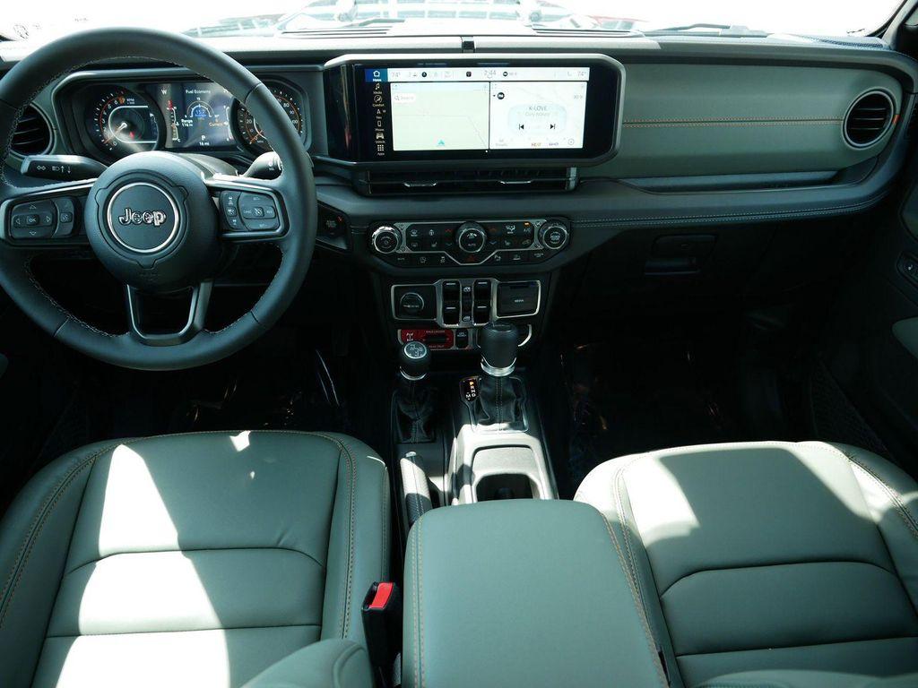 new 2025 Jeep Gladiator car, priced at $58,190
