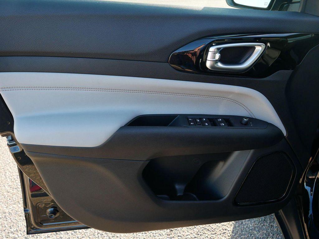 new 2026 Jeep Compass car, priced at $34,273