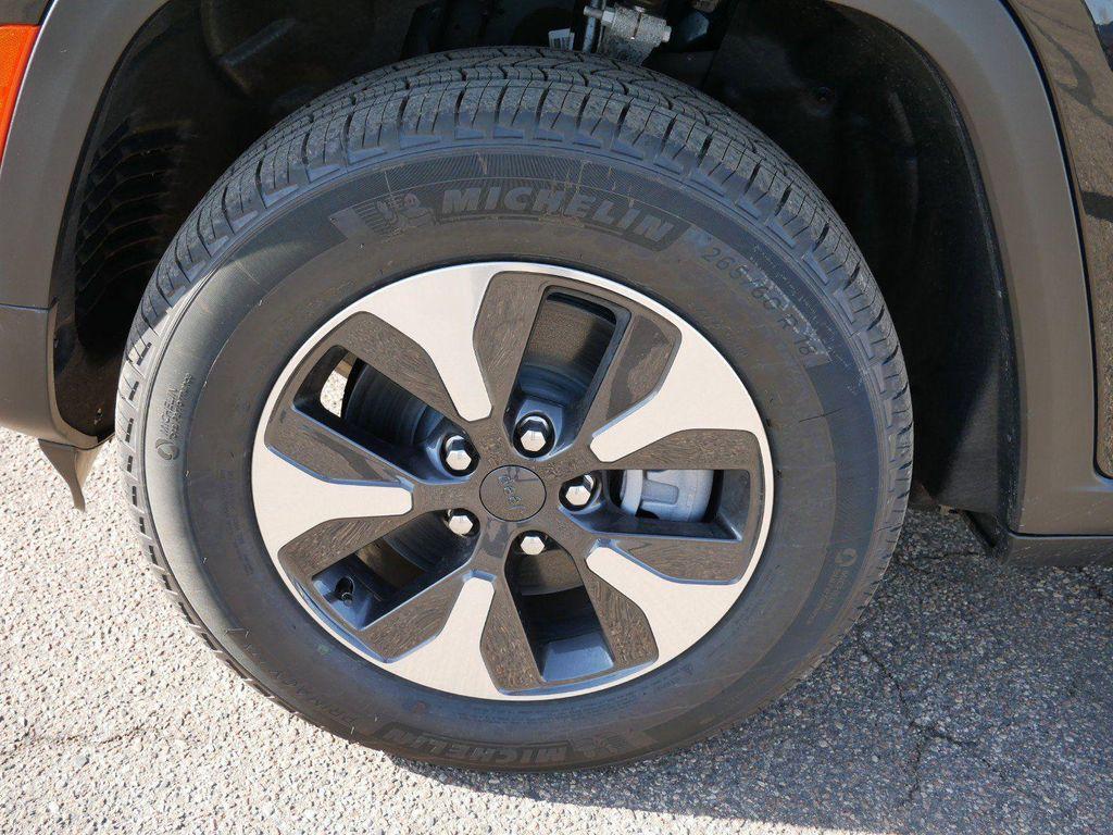 new 2024 Jeep Grand Cherokee 4xe car, priced at $53,266