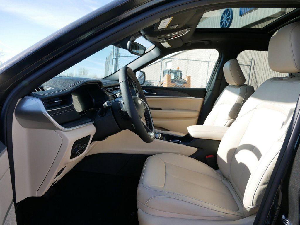 new 2024 Jeep Grand Cherokee 4xe car, priced at $53,266