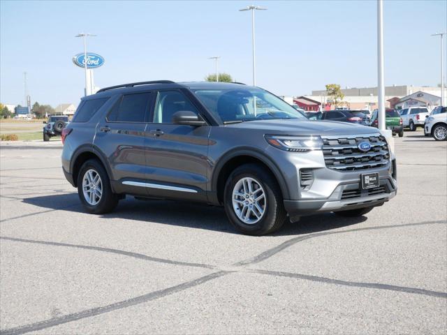 new 2025 Ford Explorer car, priced at $40,350