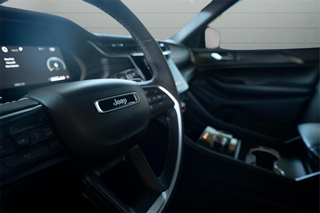 used 2024 Jeep Grand Cherokee car, priced at $33,652