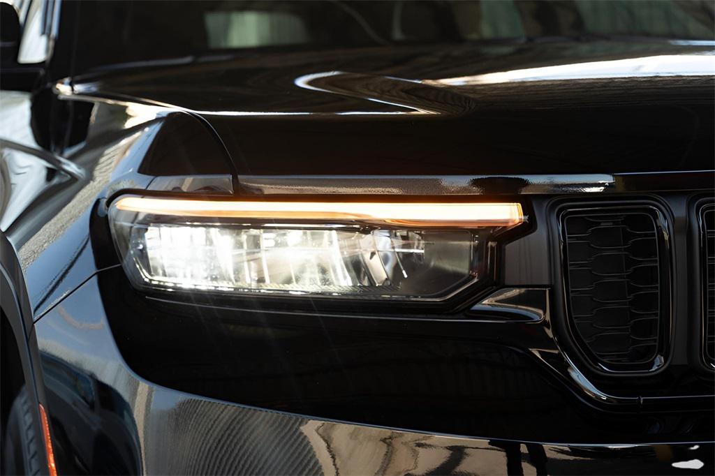 used 2024 Jeep Grand Cherokee car, priced at $33,652