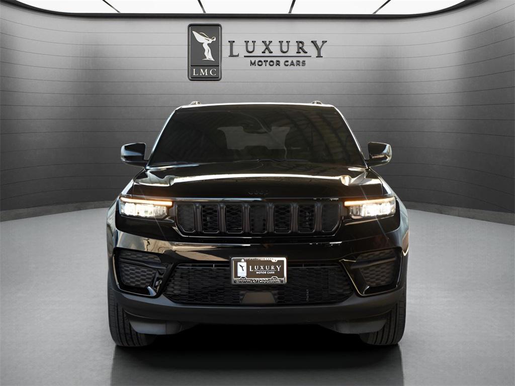 used 2024 Jeep Grand Cherokee car, priced at $33,652