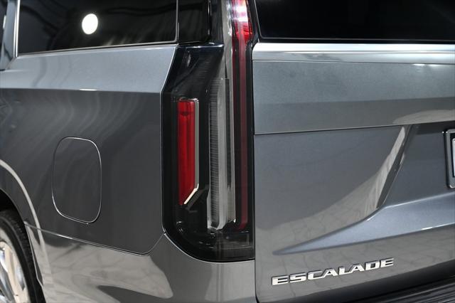 used 2022 Cadillac Escalade ESV car, priced at $58,888