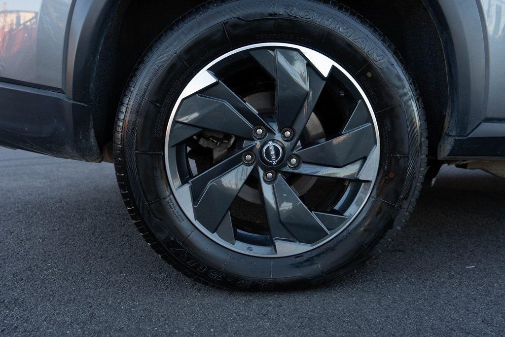 used 2024 Nissan Rogue car, priced at $17,796