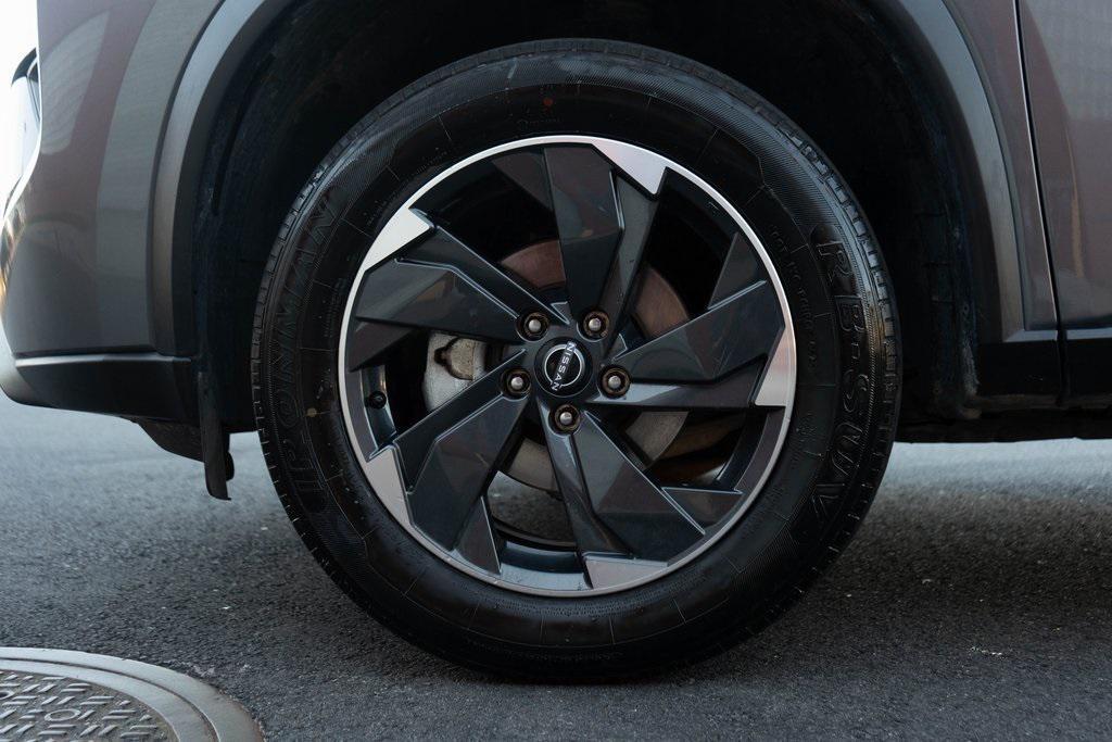 used 2024 Nissan Rogue car, priced at $17,796