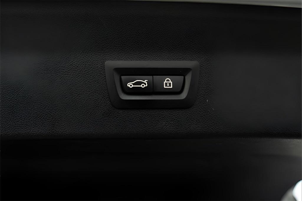 used 2022 BMW X4 car, priced at $36,089