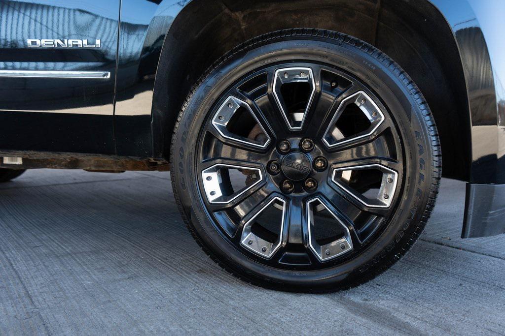 used 2019 GMC Yukon car, priced at $32,499