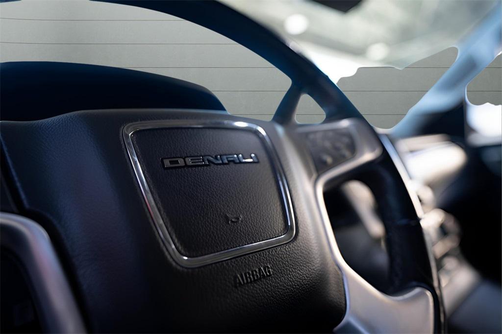 used 2019 GMC Yukon car, priced at $29,598