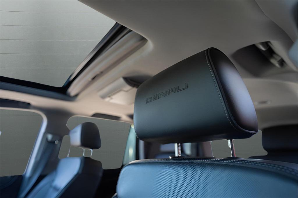 used 2019 GMC Yukon car, priced at $29,598