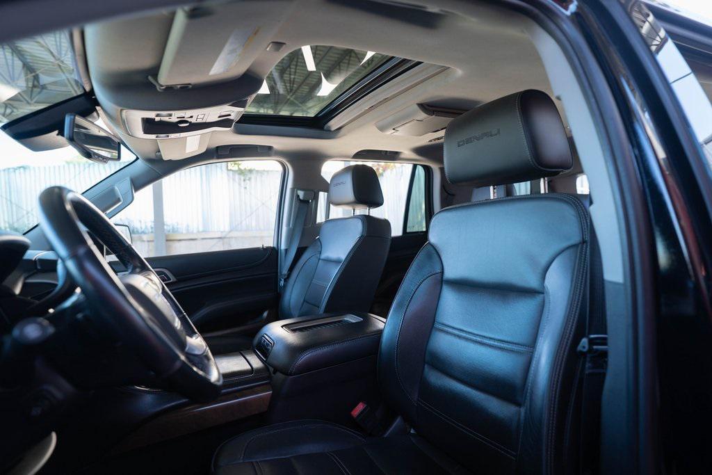 used 2019 GMC Yukon car, priced at $32,499