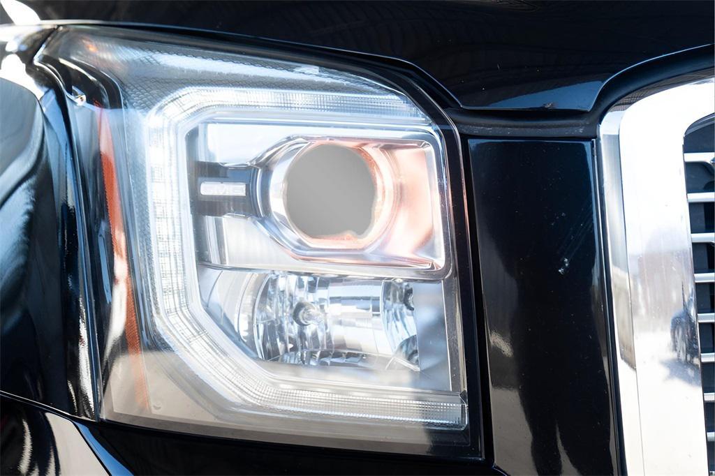 used 2019 GMC Yukon car, priced at $29,598