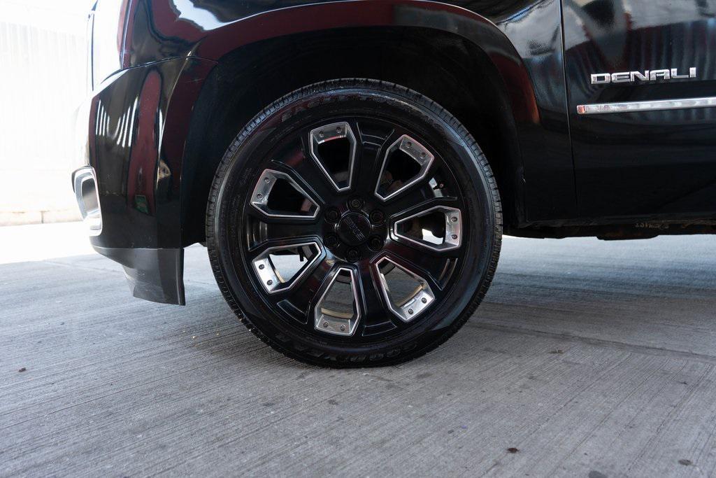 used 2019 GMC Yukon car, priced at $32,499