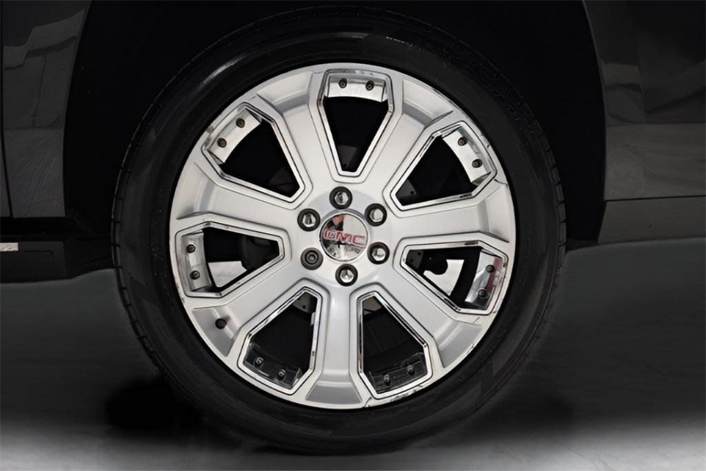 used 2015 GMC Yukon XL car, priced at $13,892